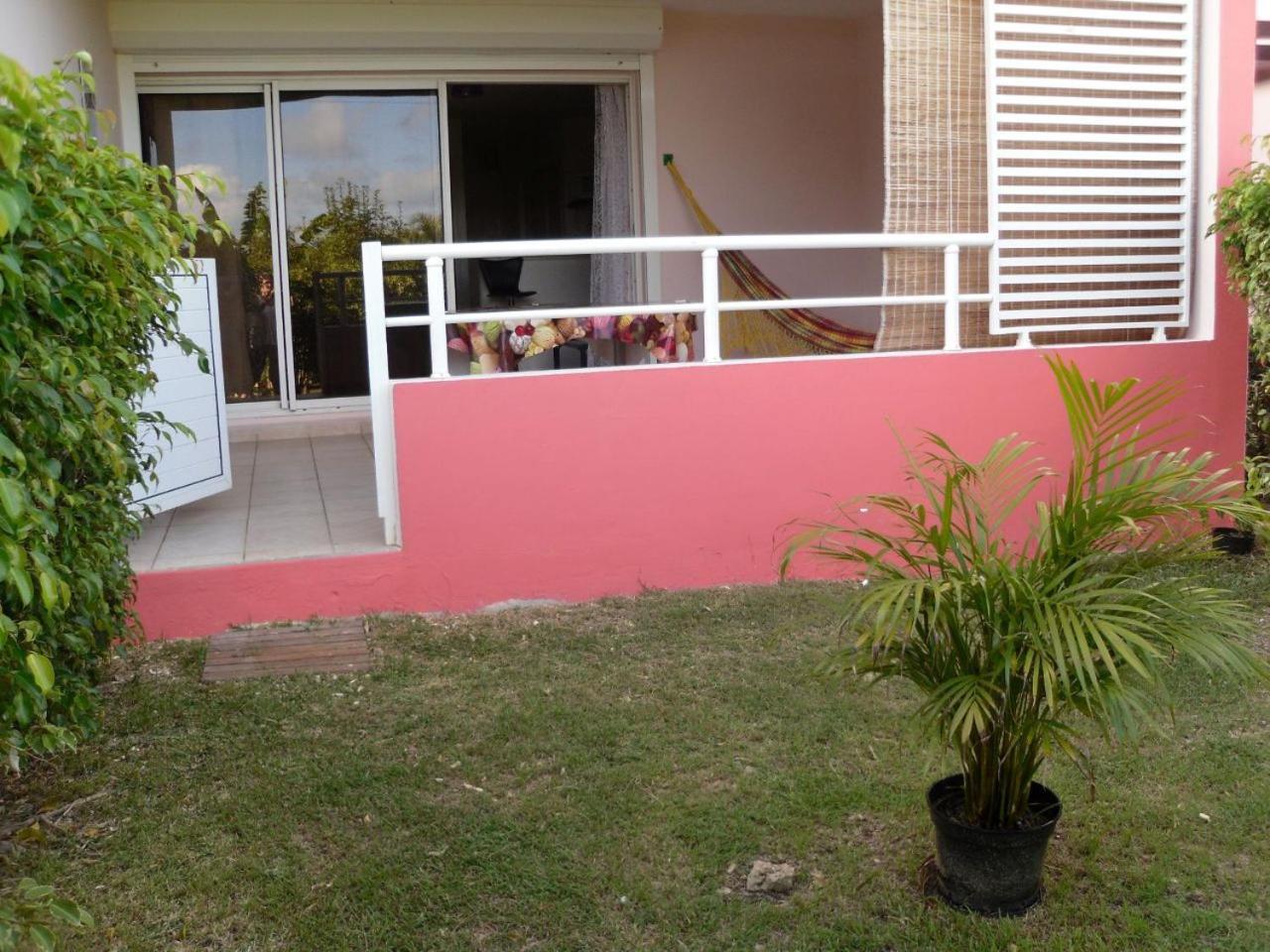 Du Cote De Sainte-Anne Apartment Exterior photo